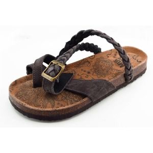 Muk Luks Size 7 M Brown Ankle‎ Strap Leather Women Sandal Shoes